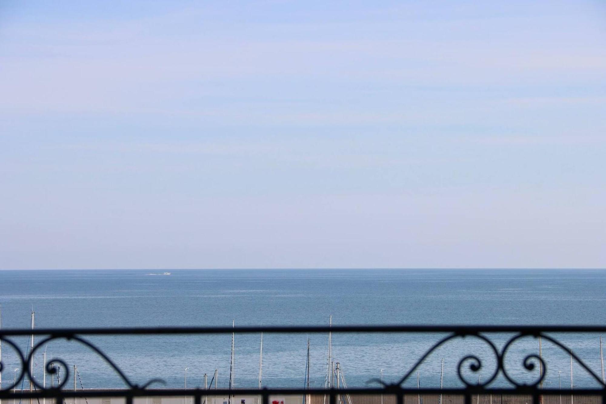 "Le Grand Hotel" Prestigieux Et Unique, Vue Mer Menton Buitenkant foto